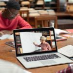 A Guide on How to Benefit from Online Short-Courses as a Working Student